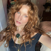 Caroline Tucker YouTube channel thumbnail